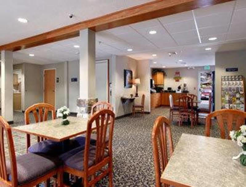 Microtel Inn & Suites By Wyndham Hazelton/Bruceton Mills Eksteriør billede