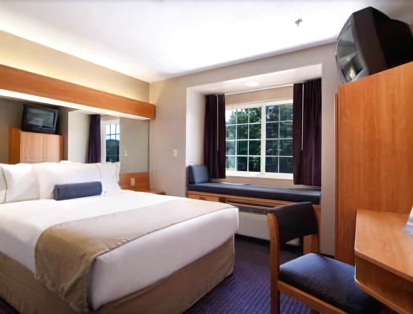 Microtel Inn & Suites By Wyndham Hazelton/Bruceton Mills Værelse billede